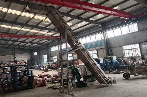 DJ型大傾角皮帶輸送機(jī)